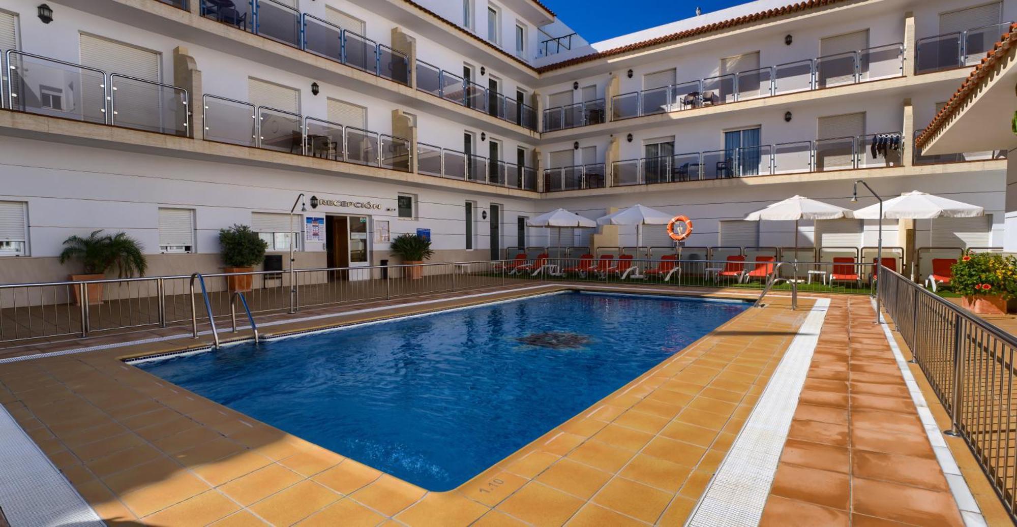 Hotel Apartamentos Loto Conil Conil De La Frontera Buitenkant foto