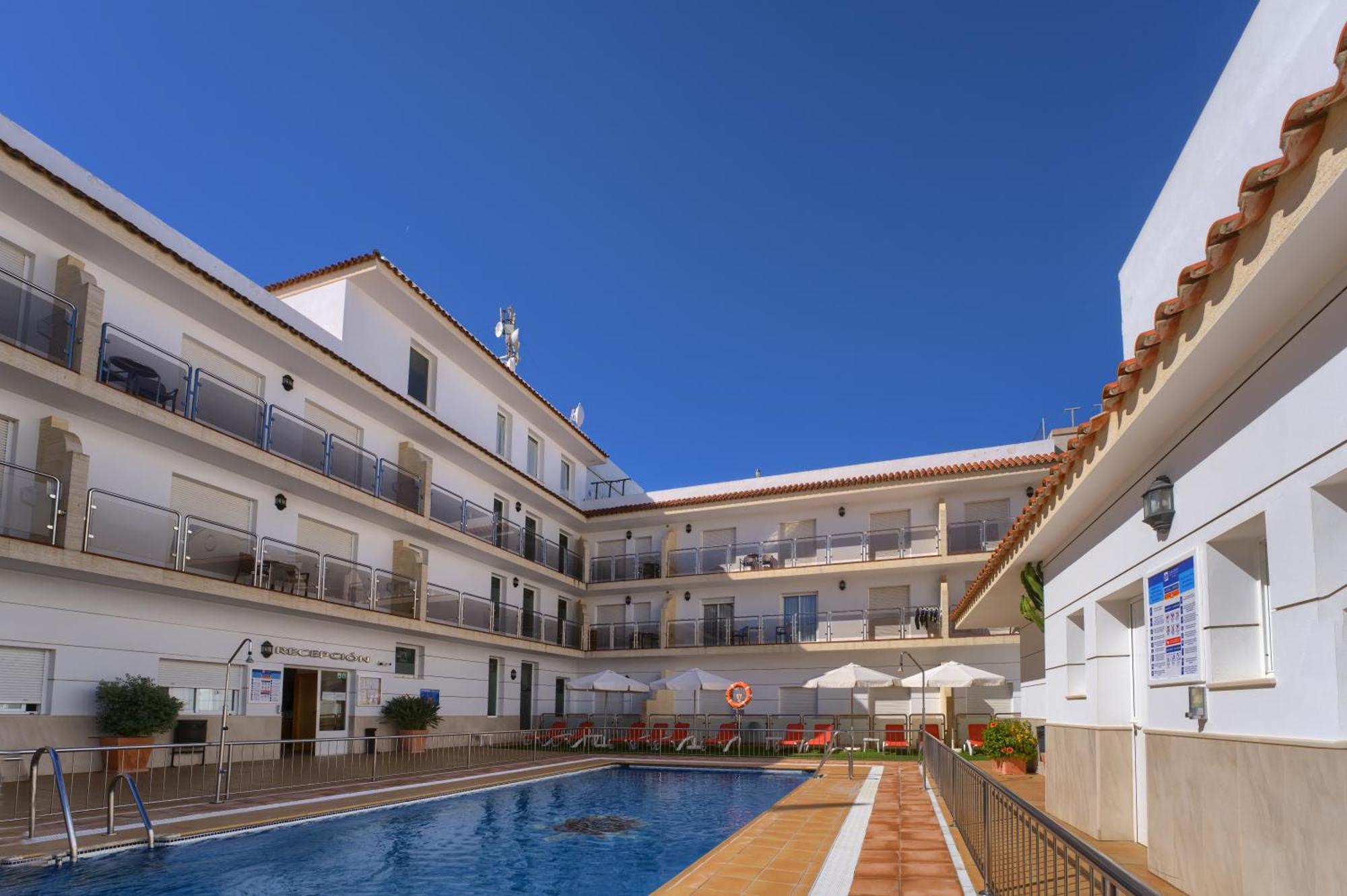 Hotel Apartamentos Loto Conil Conil De La Frontera Buitenkant foto