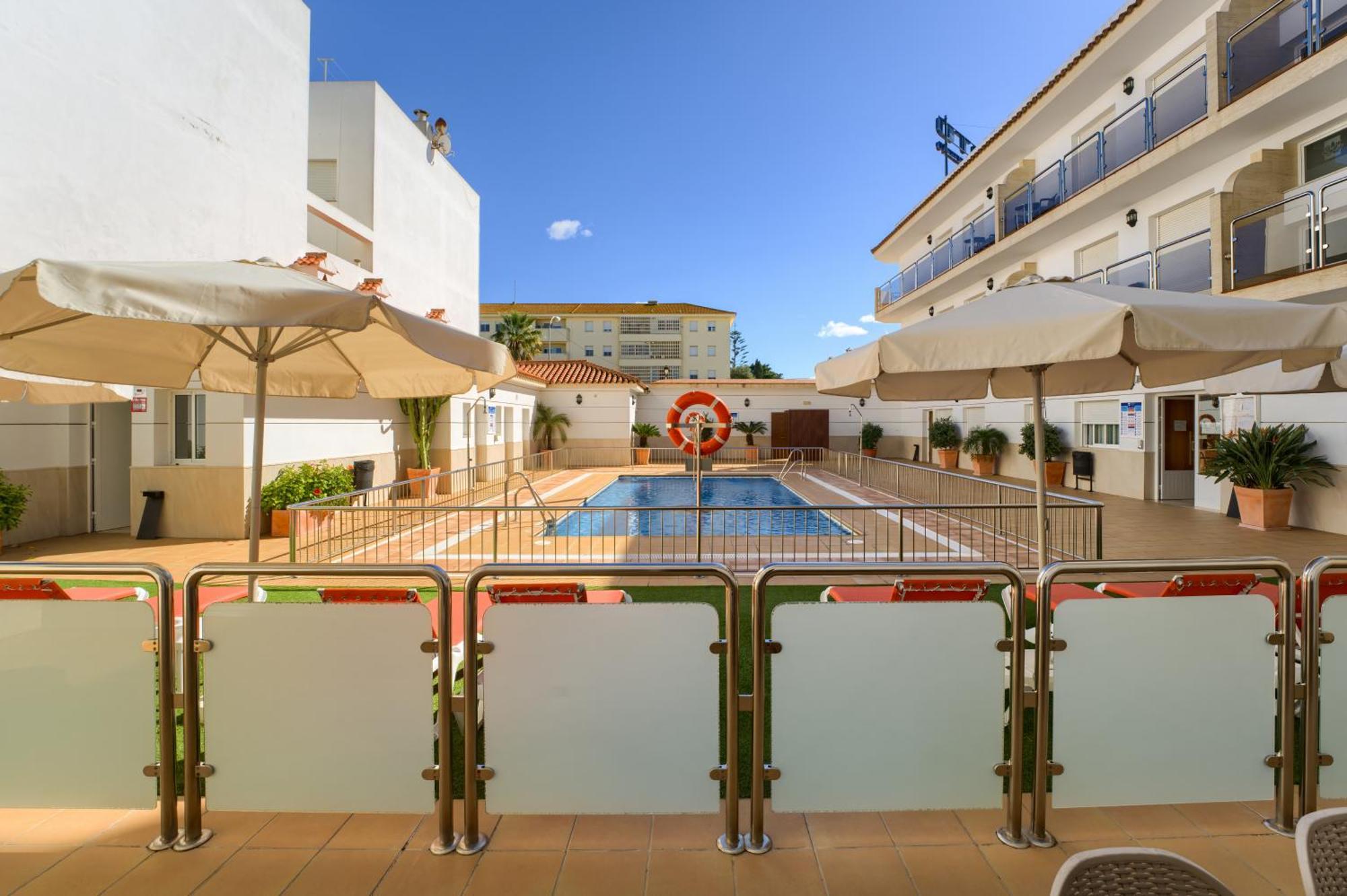 Hotel Apartamentos Loto Conil Conil De La Frontera Buitenkant foto