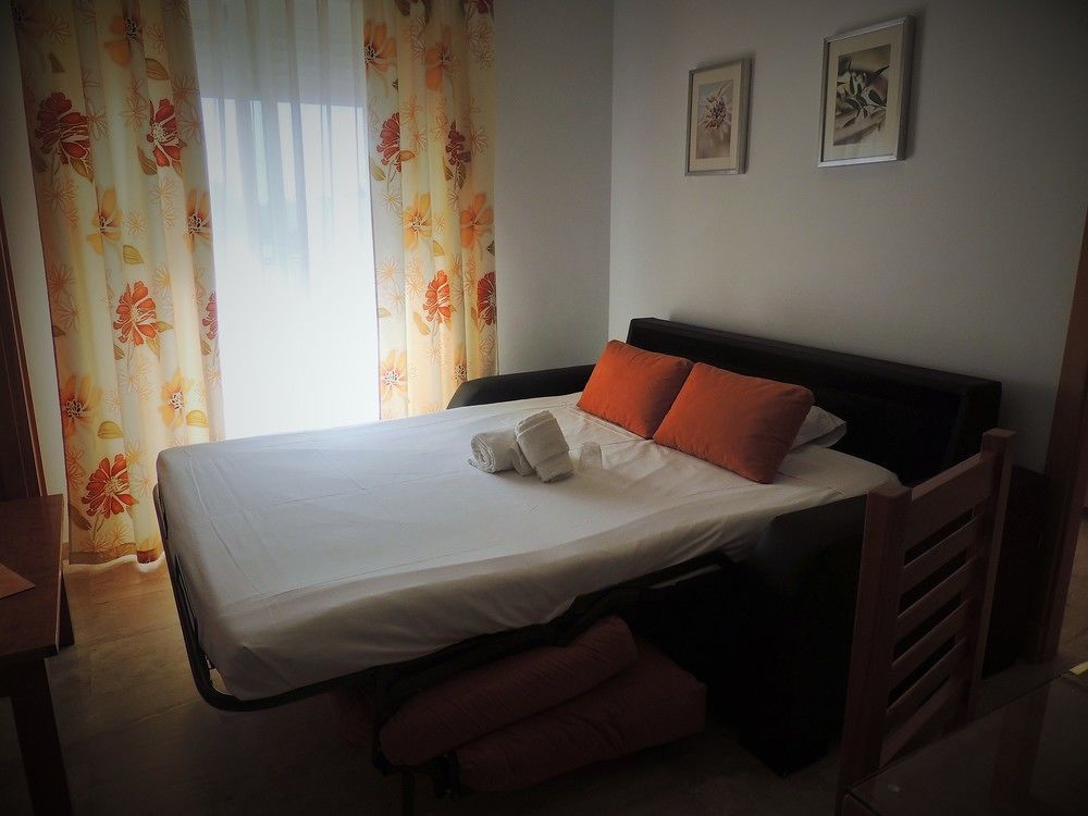 Hotel Apartamentos Loto Conil Conil De La Frontera Buitenkant foto